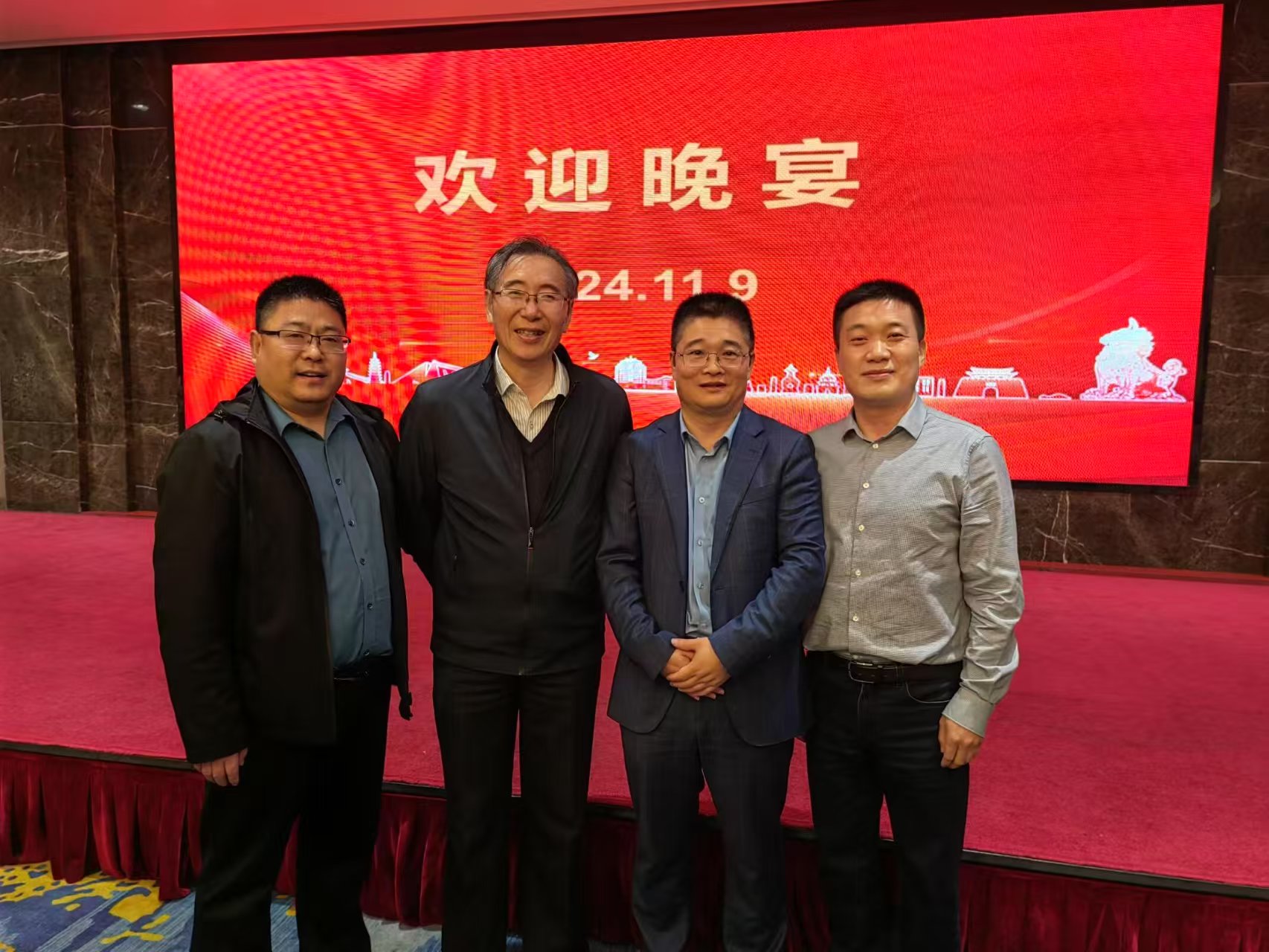苏州离婚律师周钦明，扬州大学法律专业，苏州大学法律硕士
